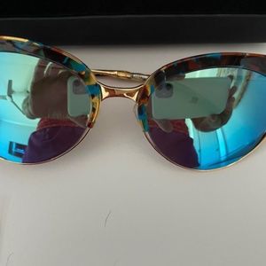 Krewe Josephine Cat Eye Mirrored Sunglasses